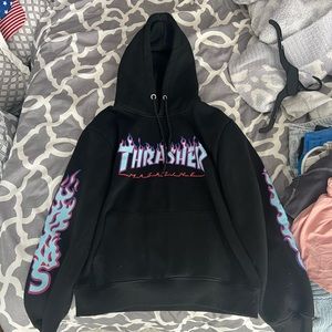 Thrasher hoodie | size large